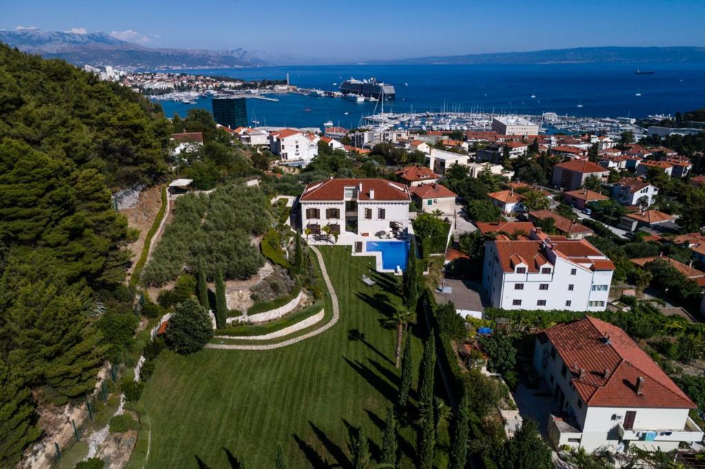 Exclusive Villa Marnano - Split Center Exterior photo